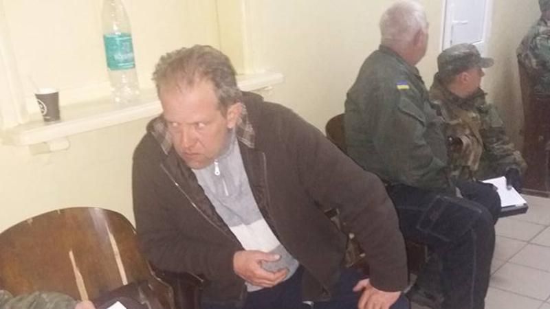 Журналіст розповів про стан затриманих блокувальників у Кривому Торці Журналіст розповів про стан затриманих блокувальників у Кривому Торці