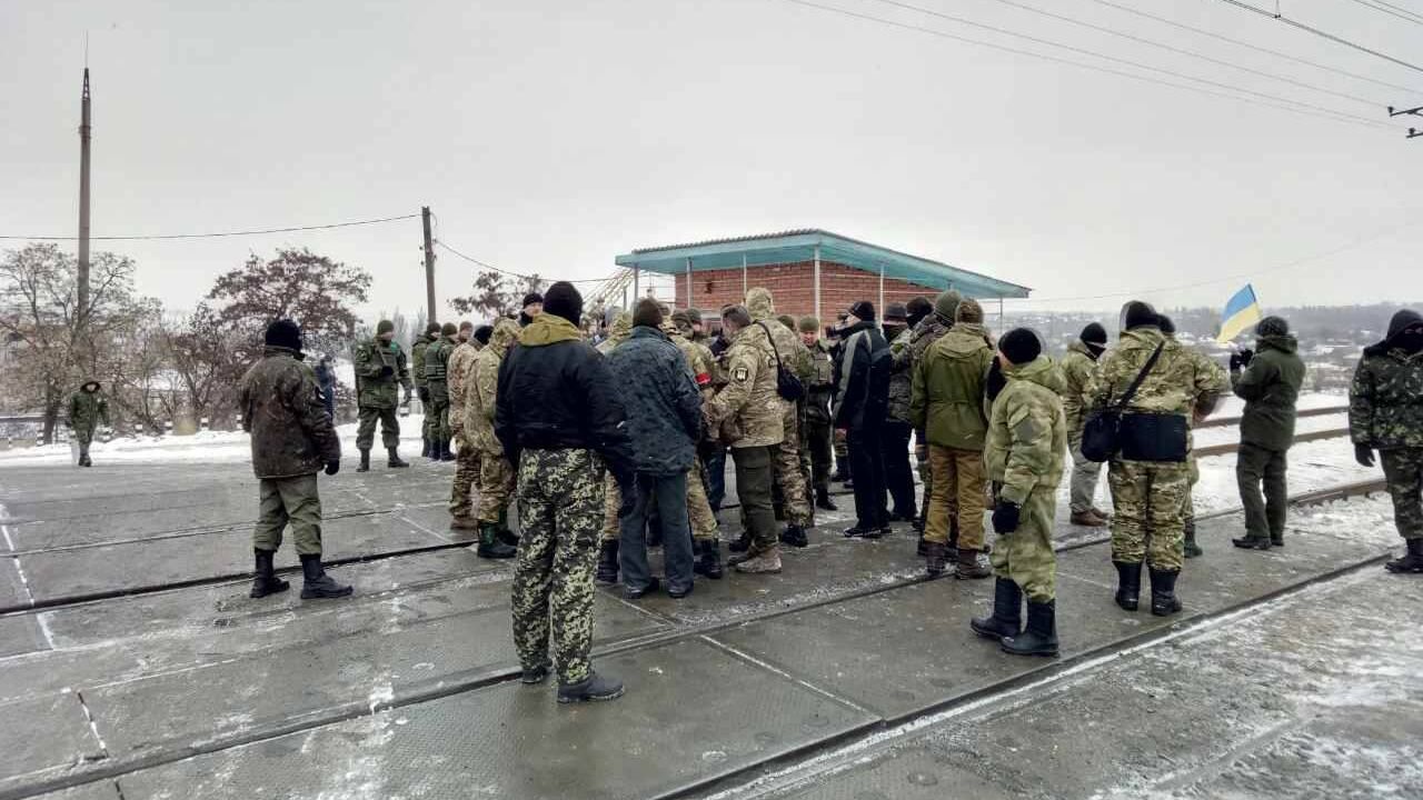 Блокувальників безперешкодно пропустили на редут у Бахмуті Блокувальників безперешкодно пропустили на редут у Бахмуті