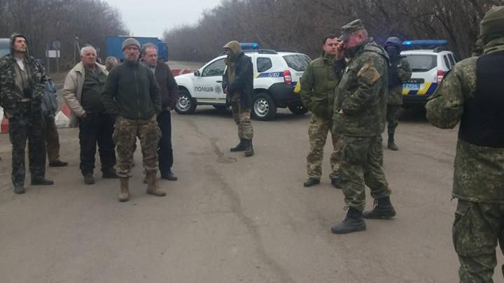 Правоохранители снова начали задерживать блокировщиков Донбасса