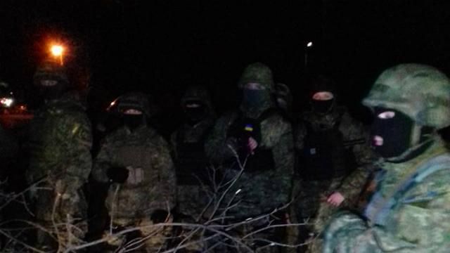 Появилось видео столкновения с правоохранителями с участием нардепа Парасюка (18+)