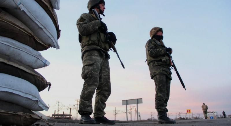 Боевики жестко обстреляли украинские позиции: зафиксировано использование танков и артиллерии
