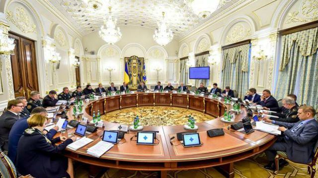 Украина прекращает торговлю с ОРДЛО: решение СНБО
