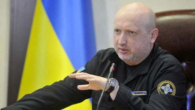 Сполучення з окупованим Донбасом буде перекрито з 13:00, – Турчинов Сполучення з окупованим Донбасом буде перекрито з 13:00, – Турчинов