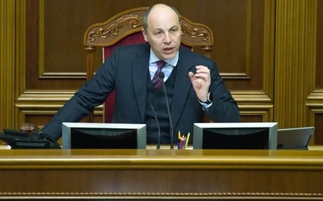 Парубій знав і не попередив, що в Раду приведуть людей у камуфляжі, – нардеп Парубій знав і не попередив, що в Раду приведуть людей у камуфляжі, – нардеп
