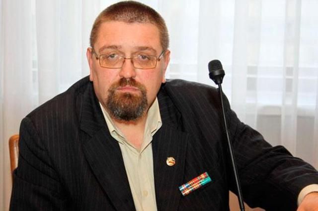 Між блокувальниками та правоохоронцями знову сталися сутички на Донбасі Між блокувальниками та правоохоронцями знову сталися сутички на Донбасі