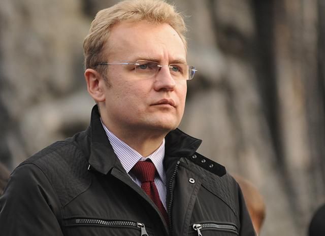 Садовый прокомментировал угрозу Порошенко выставить счет за последствия блокады Садовый прокомментировал угрозу Порошенко выставить счет за последствия блокады