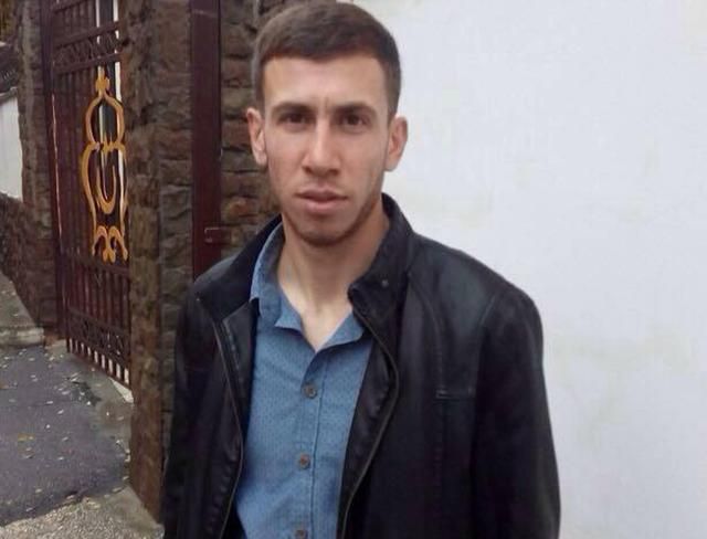 Российские силовики заставили крымского татарина рыть себе могилу Российские силовики заставили крымского татарина рыть себе могилу