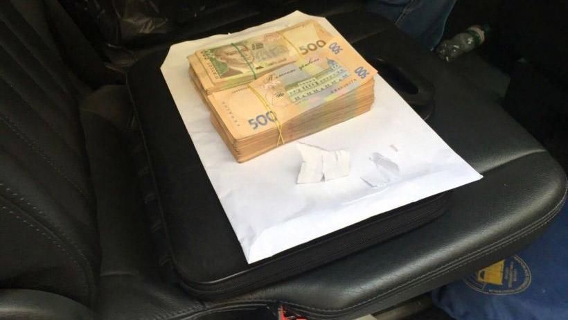 Начальника Львівського СІЗО спіймали на хабарі Начальника Львівського СІЗО спіймали на хабарі