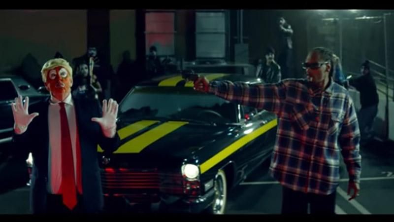 "Все клоуны, а значит и он тоже", — Snoop Dogg ответил на заявление Трампа