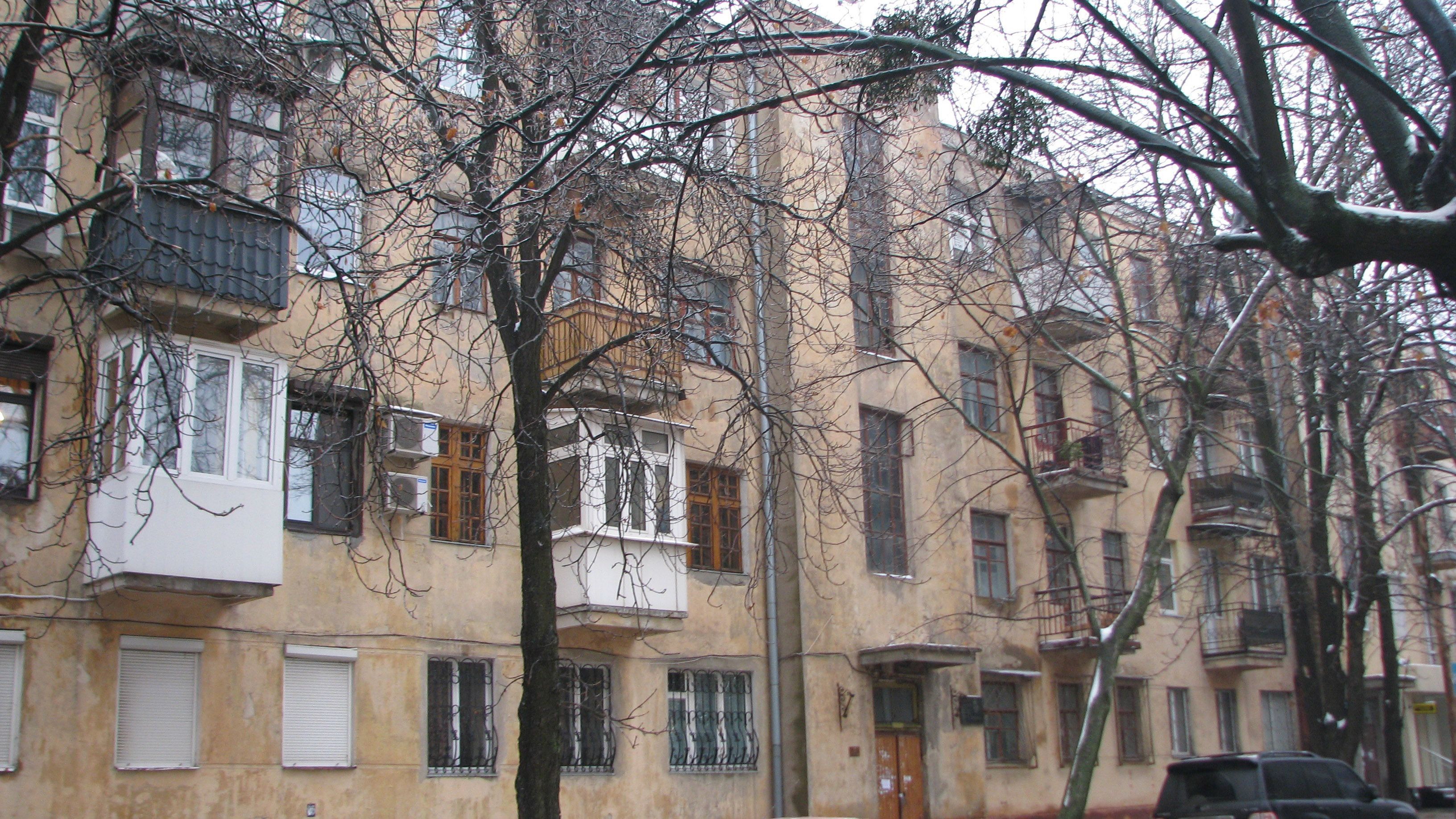 Мертвые хозяева "продали" квартиру в Харькове Мертвые хозяева "продали" квартиру в Харькове