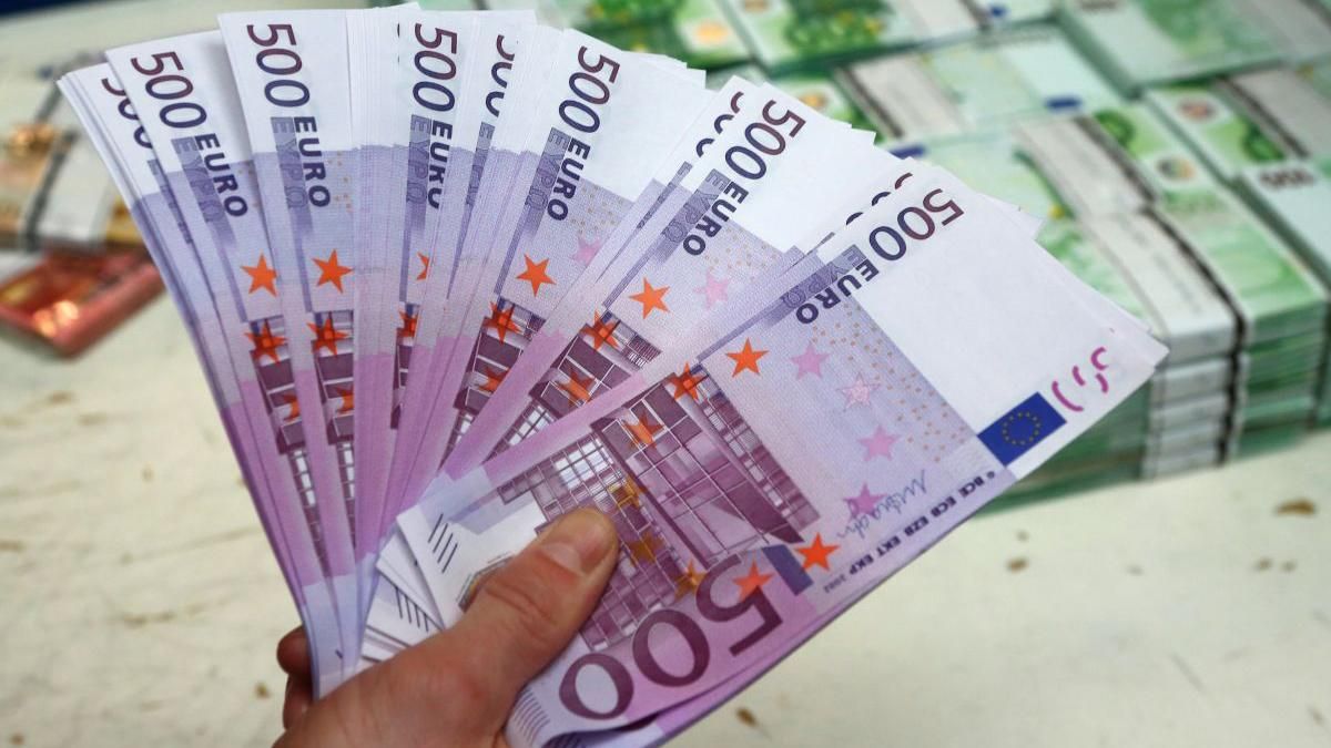 Готівковий курс валют 16 березня: євро суттєва подорожчав Готівковий курс валют 16 березня: євро суттєва подорожчав