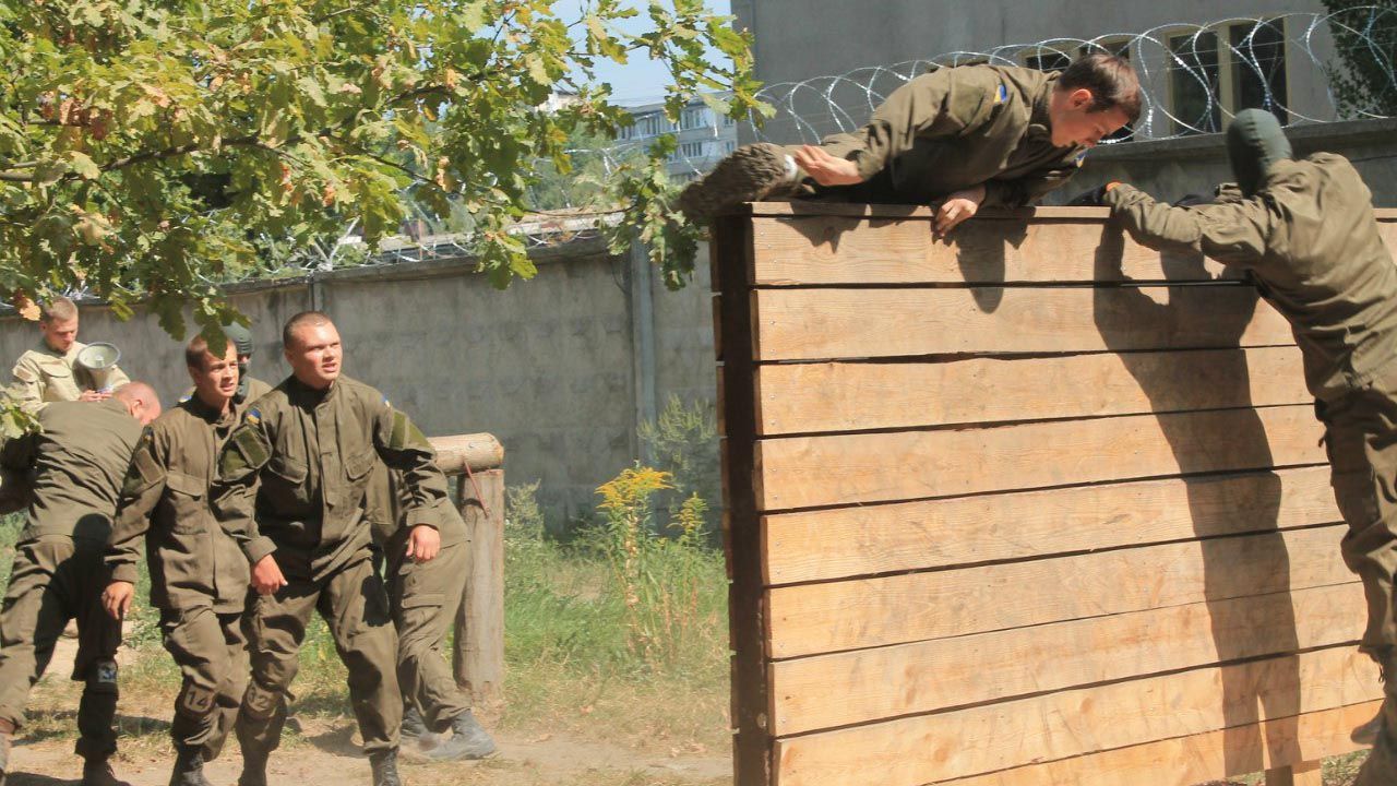 Суд арештував базу "Азова", – ЗМІ Суд арештував базу "Азова", – ЗМІ