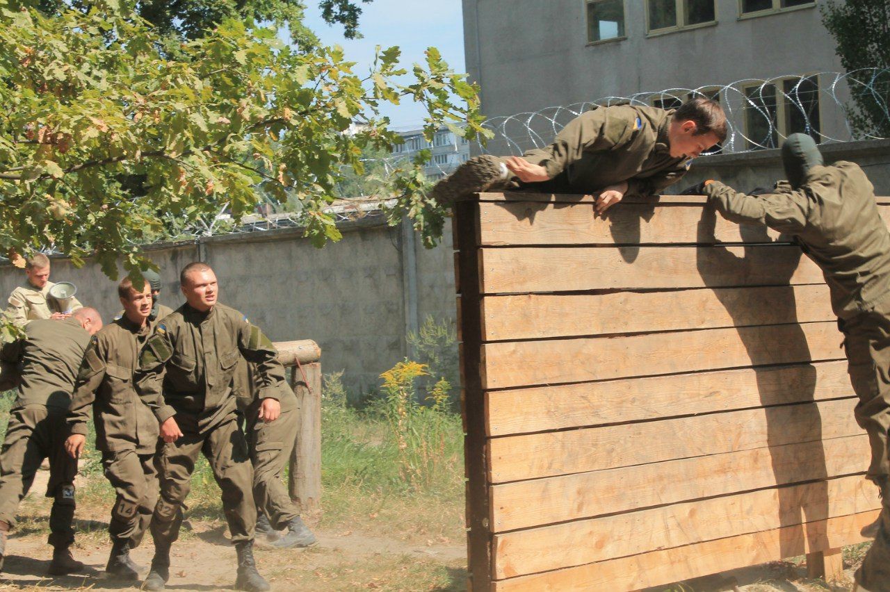 Суд арестовал базу "Азова", – СМИ Суд арестовал базу "Азова", – СМИ