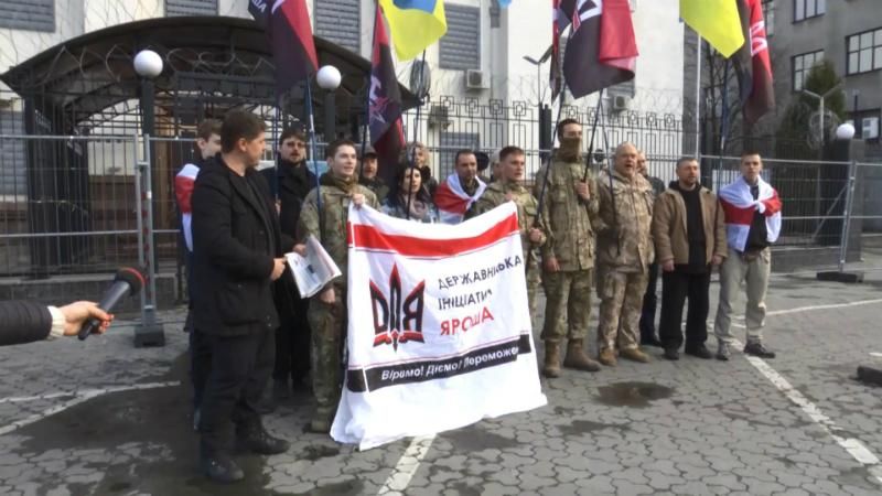 Активісти в Криму заявили, що питання окупованого півострова відходить на другий план
