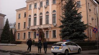 Поліція проводить обшуки у Тернопільській міськраді