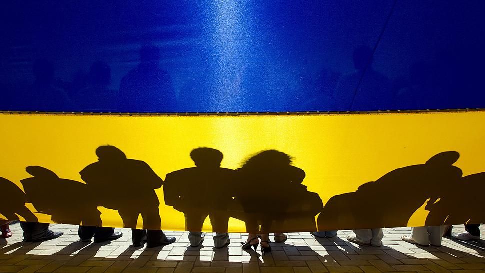 Население Украины неуклонно сокращается Население Украины неуклонно сокращается