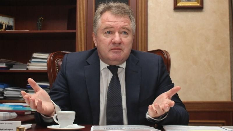 Конфликт между Головомй Высшего совета правосудия и активистами: чиновник открыл огонь Конфликт между Головомй Высшего совета правосудия и активистами: чиновник открыл огонь