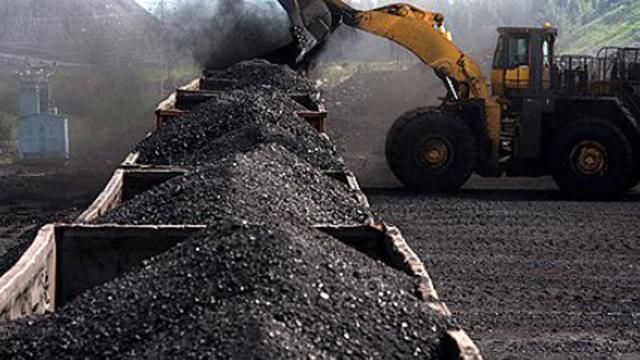 "Роттердам+" не діє, але формулу не скасують: що не так з ціною на вугілля для України