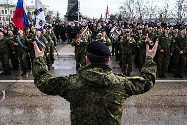 Россия начала в Крыму масштабные военные учения