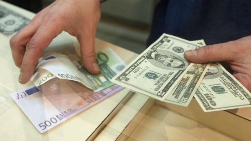 Курс валют на 21 березня: євро подорожчало, долар – без змін Курс валют на 21 березня: євро подорожчало, долар – без змін