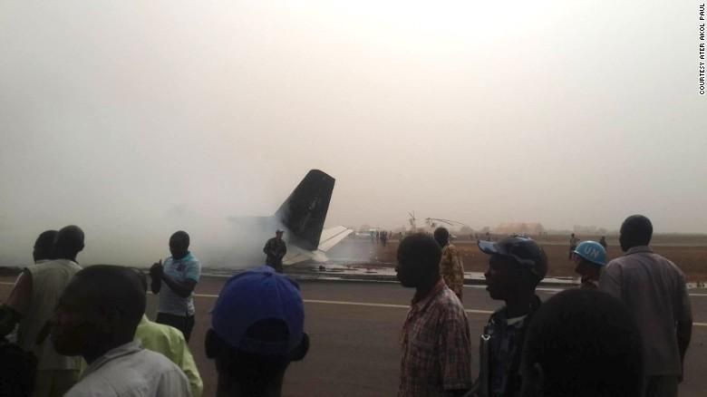 Аварія літака у Південному Судані завершилась хеппі-ендом