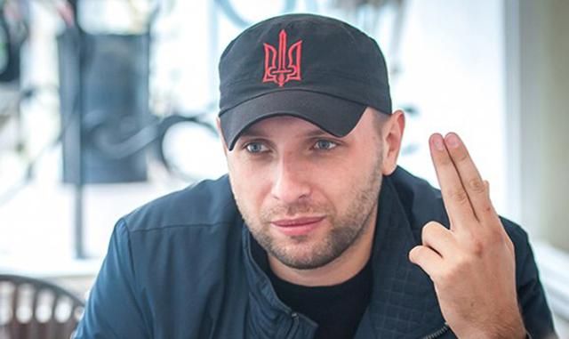 Тысячи полицейских требуют лишить неприкосновенности скандального нардепа Тысячи полицейских требуют лишить неприкосновенности скандального нардепа