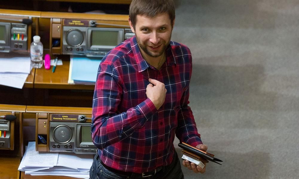 Парасюк вступив у словесну перепалку з журналістом: опубліковано відео Парасюк вступив у словесну перепалку з журналістом: опубліковано відео