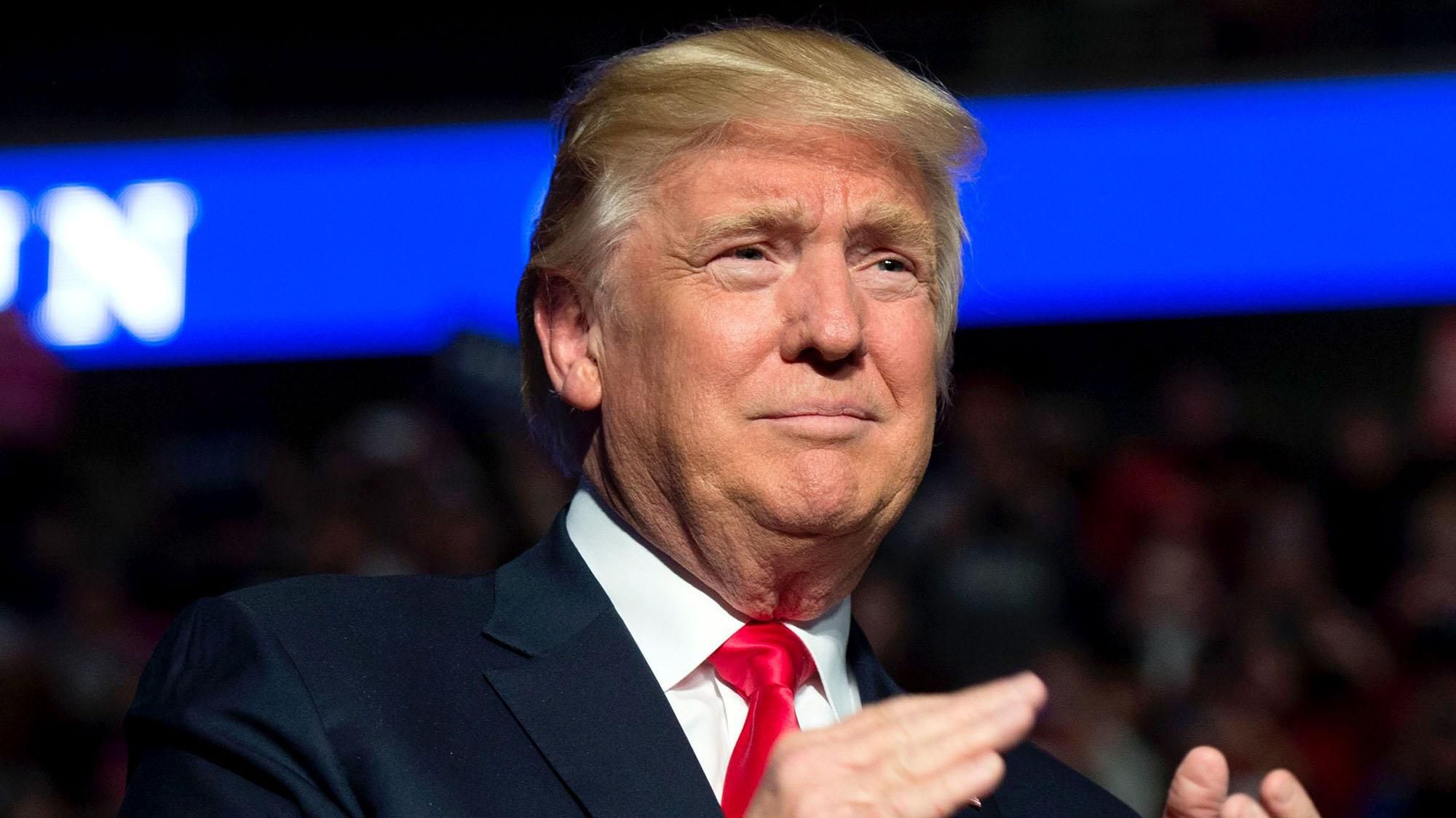 Стало відомо, куди Трамп відправиться в свій перший закордонний візит Стало відомо, куди Трамп відправиться в свій перший закордонний візит