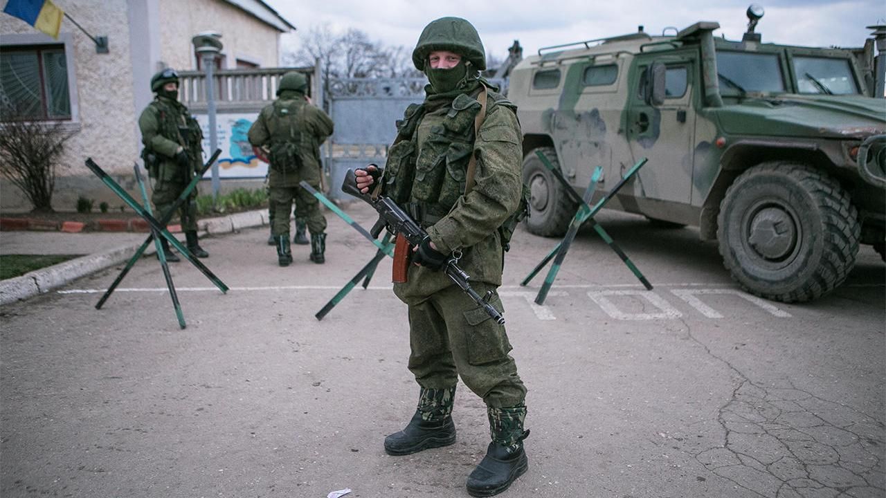 Бывший член КПУ вспомнил, как Крым заполонили "зеленые человечки"