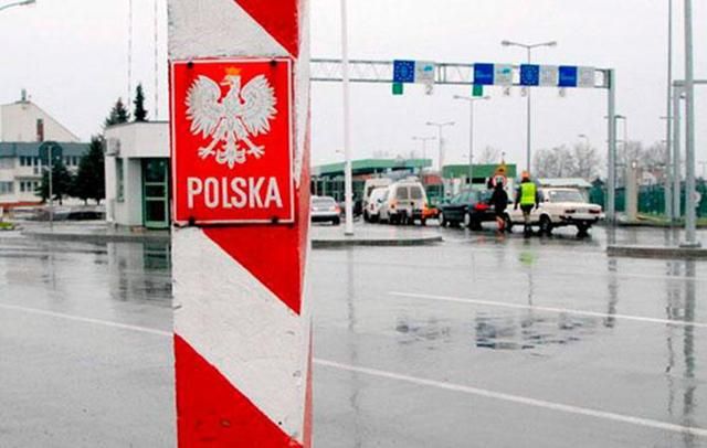 Шалена кількість українців стали біженцями в Польщі: євродепутат назвав число