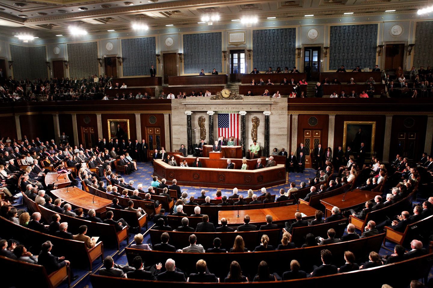 Американский Конгресс создает спецкомиссию по украинской коррупции, – СМИ