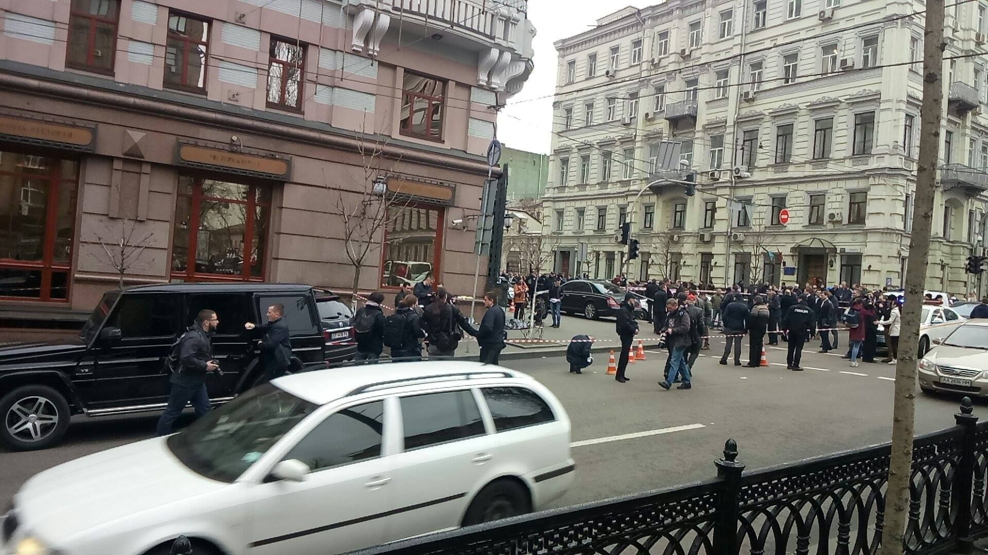 Что происходит на месте убийства Вороненкова: эксклюзивные фото