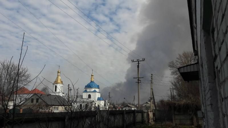 Луценко емоційно прокоментував версію про підпал складів у Балаклії Луценко емоційно прокоментував версію про підпал складів у Балаклії