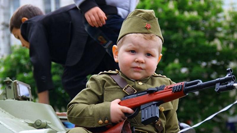 Как Россия учит крымских детей ненавидеть весь мир