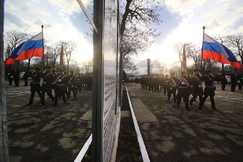 По Симферополю прошла колонна военной техники: опубликовано видео По Симферополю прошла колонна военной техники: опубликовано видео