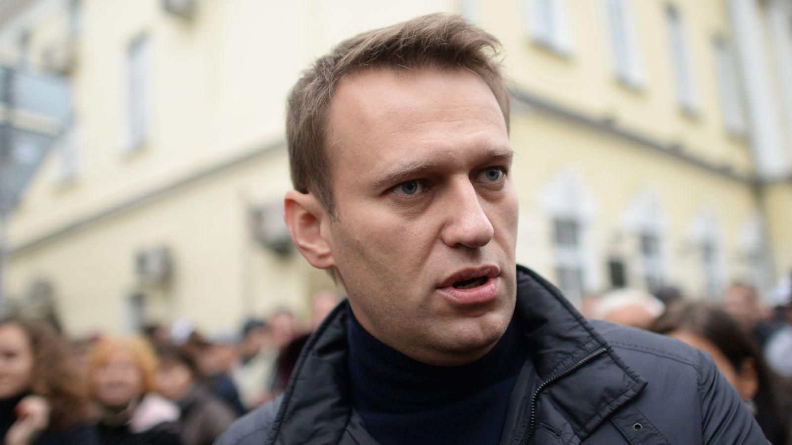 В Москве, во время массовых митингов, задержали оппозиционера Навального