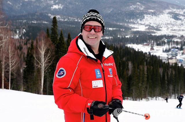 Медведєв зізнався, що робив під час антикорупційних мітингів у Росії Медведєв зізнався, що робив під час антикорупційних мітингів у Росії