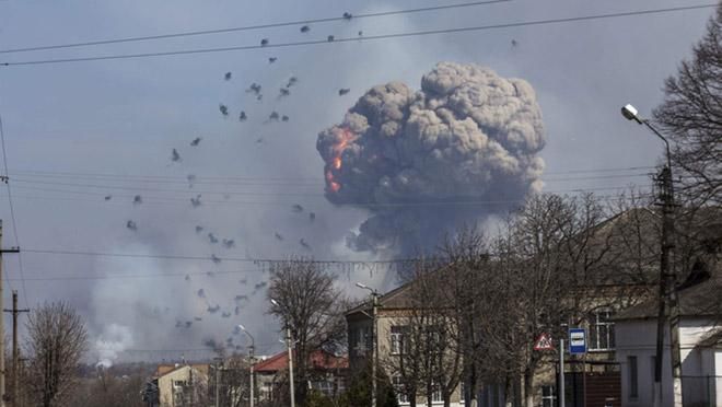 Як звичайні українці зі всієї країни допомагають Балаклії оговтатися від трагедії