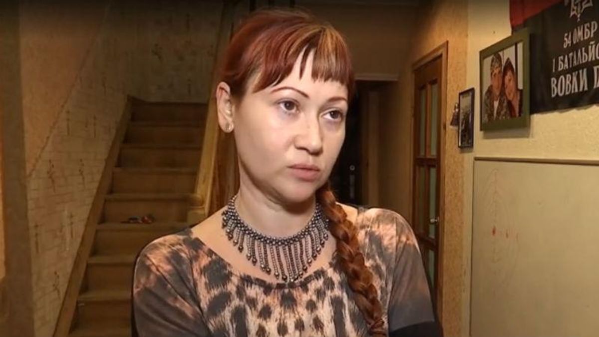 Скандал у Дніпрі. Вдову "кіборга" побили в магазині через українську мову Скандал у Дніпрі. Вдову "кіборга" побили в магазині через українську мову