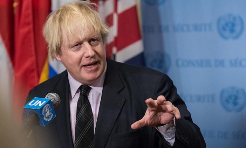 Глава британского МИД отложил поездку в Москву Глава британского МИД отложил поездку в Москву