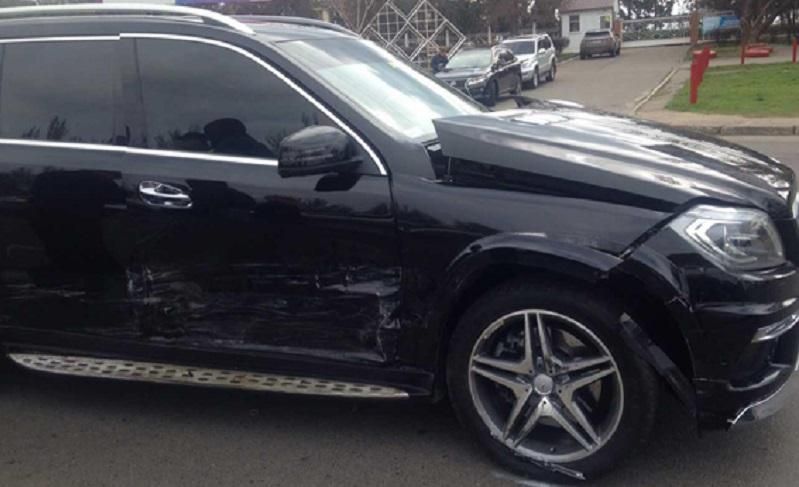 В Одессе полиция со стрельбой задержала беглецов: опубликовали видео и фото В Одессе полиция со стрельбой задержала беглецов: опубликовали видео и фото