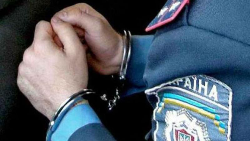 Прокуратура Донецкой области поймала на горячем полицейского-наркодилера