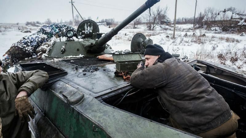 Українські військові відбили атаку бойовиків: є поранені 