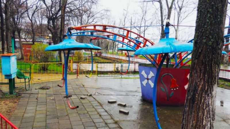 Крим сьогодні: в мережу потрапили фото занедбаної набережної в Керчі Крим сьогодні: в мережу потрапили фото занедбаної набережної в Керчі