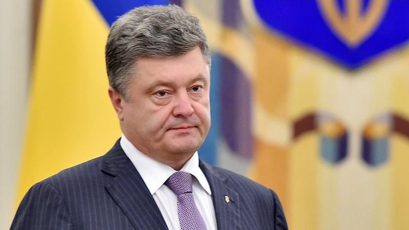 Порошенко відреагував на обстріл консульства Польщі в Луцьку