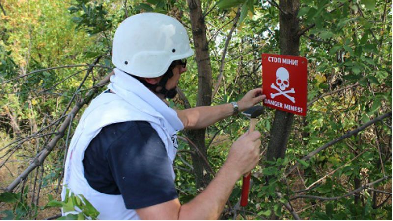 Для разминирования Донбасса понадобится около 15 лет Для разминирования Донбасса понадобится около 15 лет