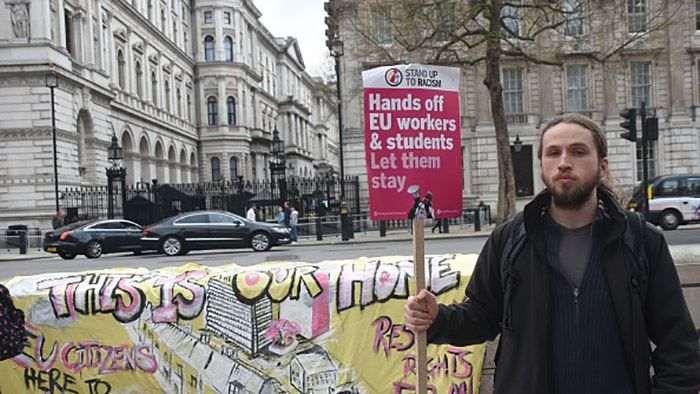 "Не буду делать вид, что счастлив сегодня": реакция мира на начало Brexit "Не буду делать вид, что счастлив сегодня": реакция мира на начало Brexit