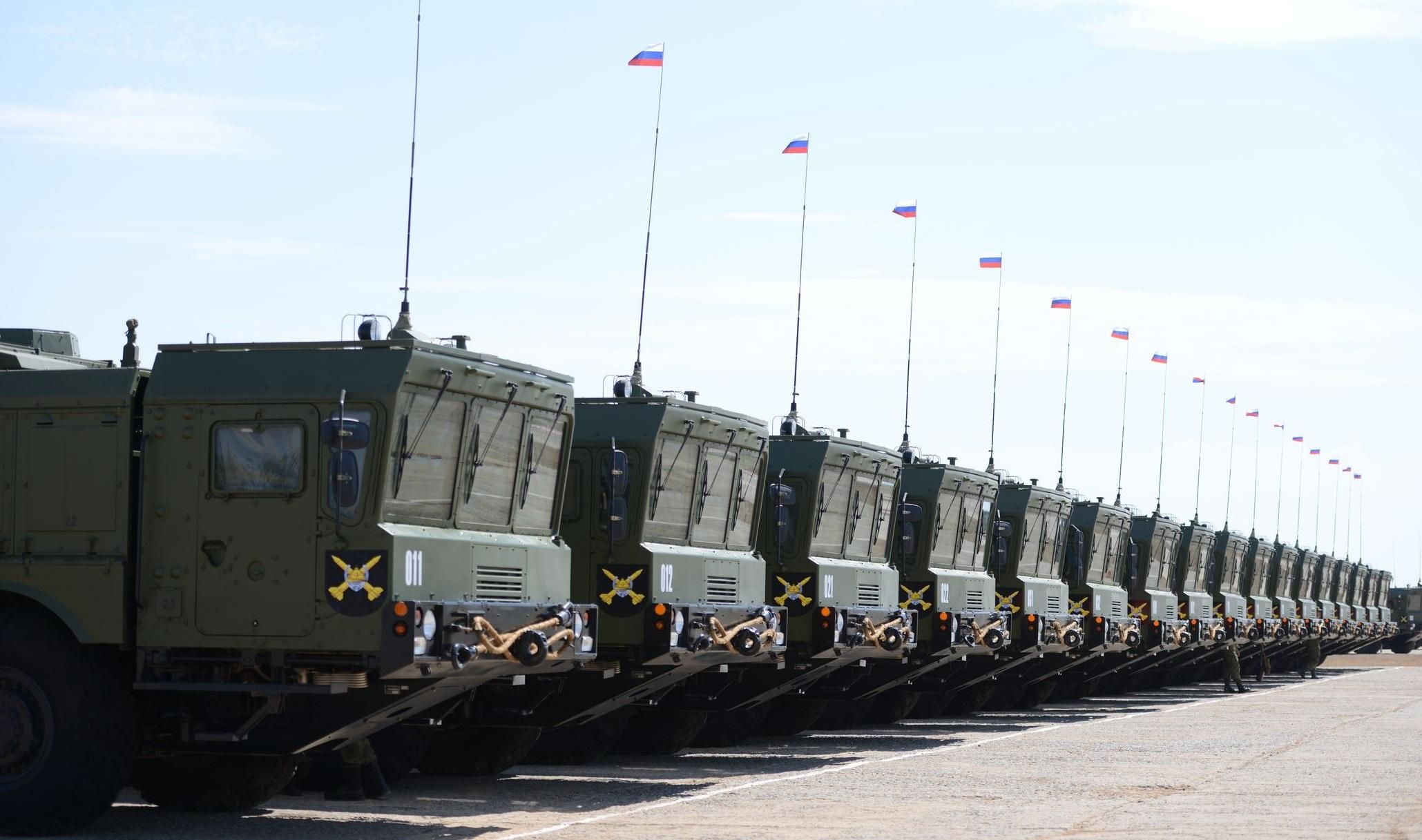 Росіяни перетягли дивізіони ракетних комплексів на узбережжя Криму