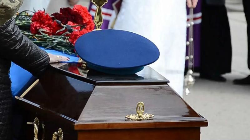 В Україні попрощались з військовими, які загинули в авіакатастрофі під Краматорськом