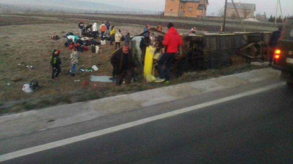 Жахлива ДТП з білоруськими туристами сталась на Львівщині: опубліковані фото Жахлива ДТП з білоруськими туристами сталась на Львівщині: опубліковані фото